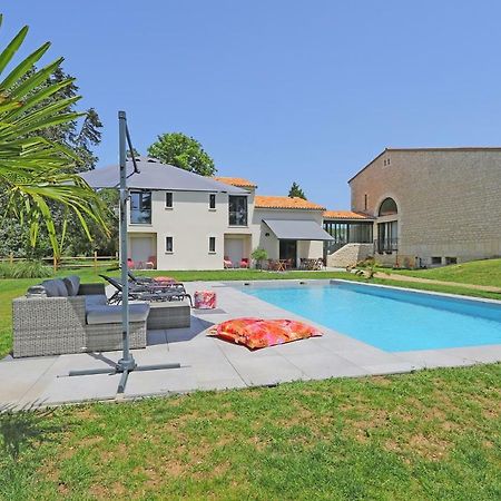 L Esprit Du Clain Chambres D Hotes Bandb De Standing Proches Du Futuroscope Golf Et Lac De St Cyr Naintre Экстерьер фото