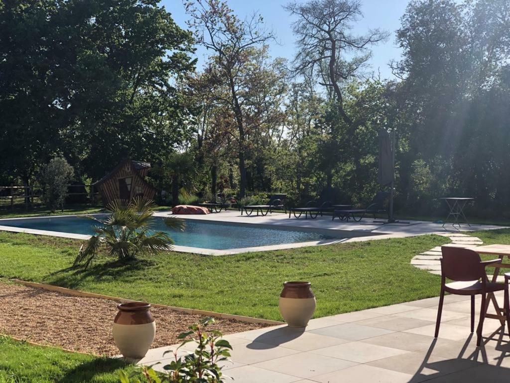 L Esprit Du Clain Chambres D Hotes Bandb De Standing Proches Du Futuroscope Golf Et Lac De St Cyr Naintre Экстерьер фото