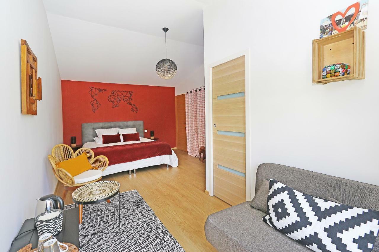 L Esprit Du Clain Chambres D Hotes Bandb De Standing Proches Du Futuroscope Golf Et Lac De St Cyr Naintre Экстерьер фото